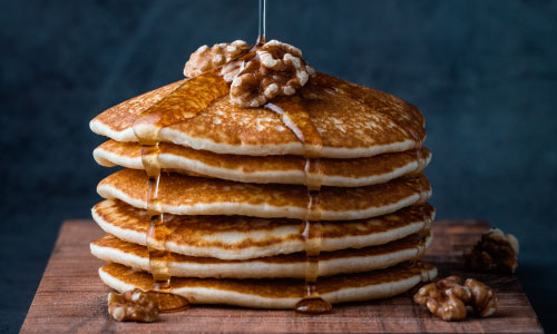 pancakes drizzle with honey