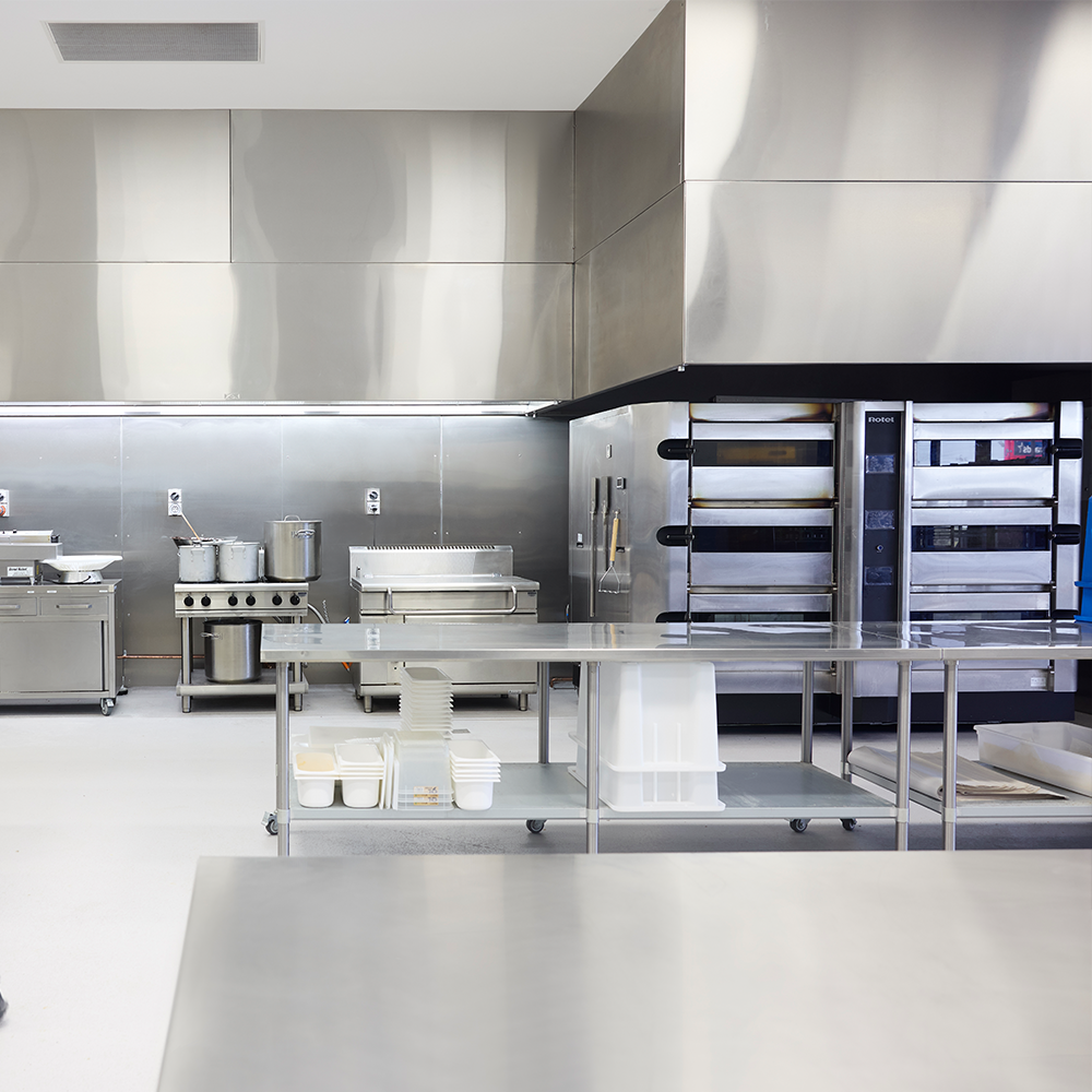 bakes on lakes kitchen lineup
